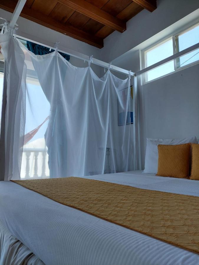 Hotel 3 Banderas Manzanillo Del Mar Cartagena Exterior foto